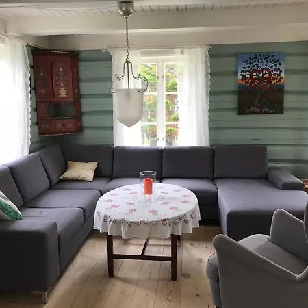 Landlig Idyll Med Fjordutsikt *