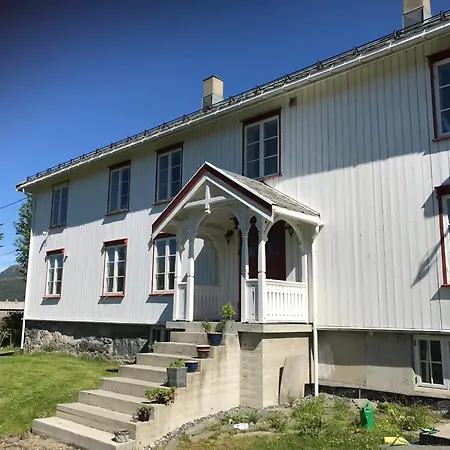 Landlig Idyll Med Fjordutsikt Casa rural Valsøybotn