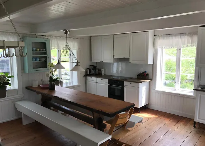 Country house Landlig Idyll Med Fjordutsikt *